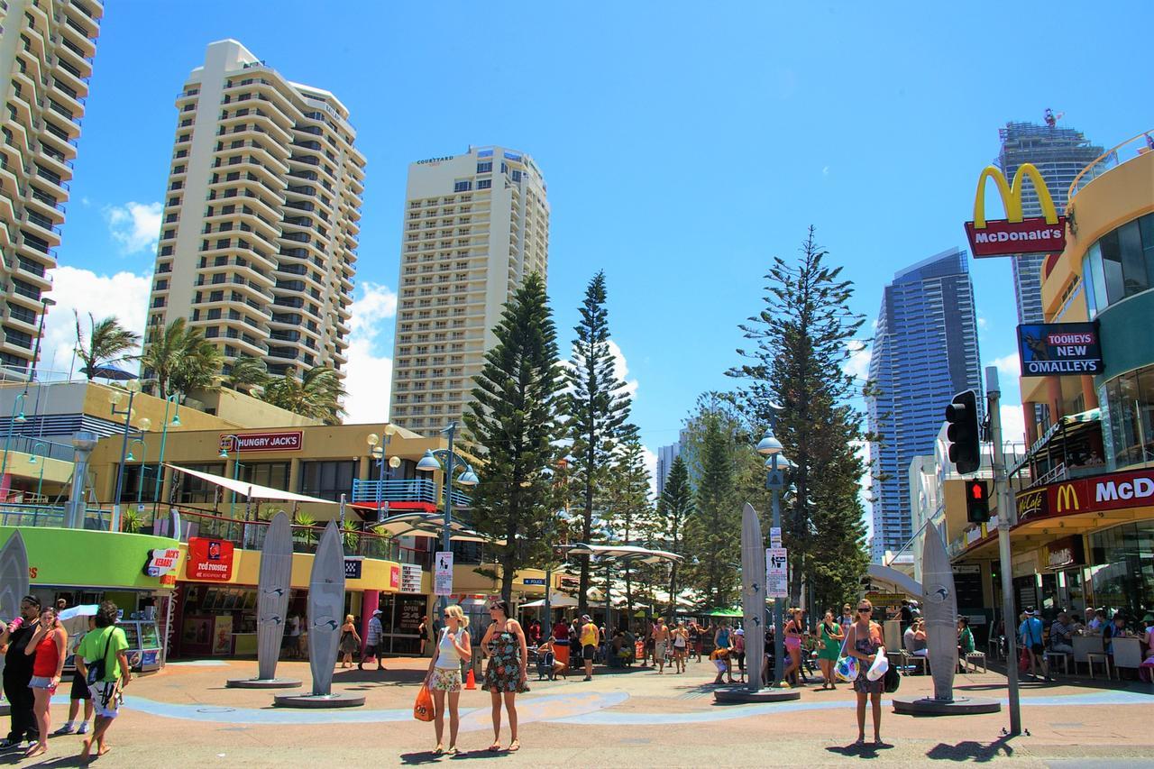 Capricorn One Beachside Holiday Apartments - Official Gold Coast Exterior foto