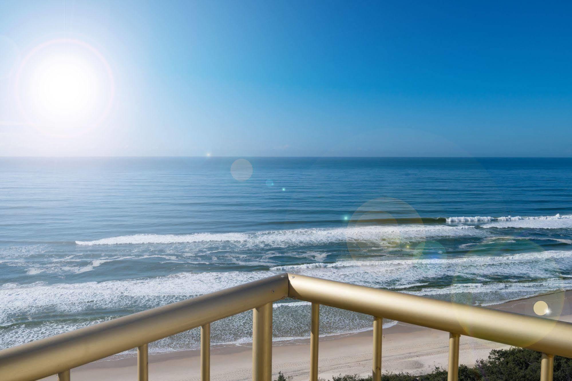 Capricorn One Beachside Holiday Apartments - Official Gold Coast Exterior foto